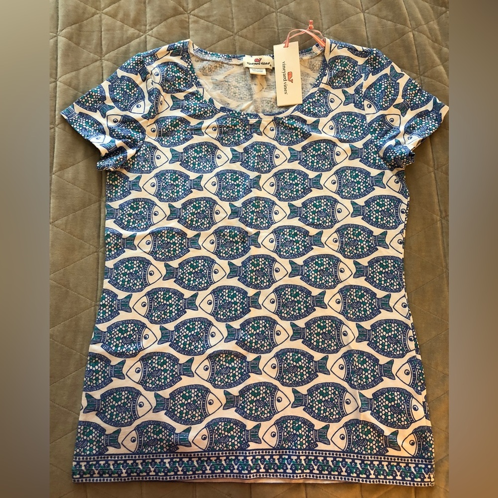 NWT Vineyard Vines Women's Small Fish Printed Tee Shirt in Breaker Blue